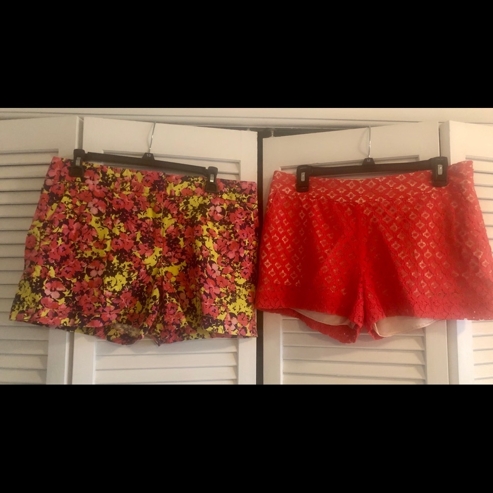 2 PAIRS- WOMAN’S SHORTS-SIZE 8